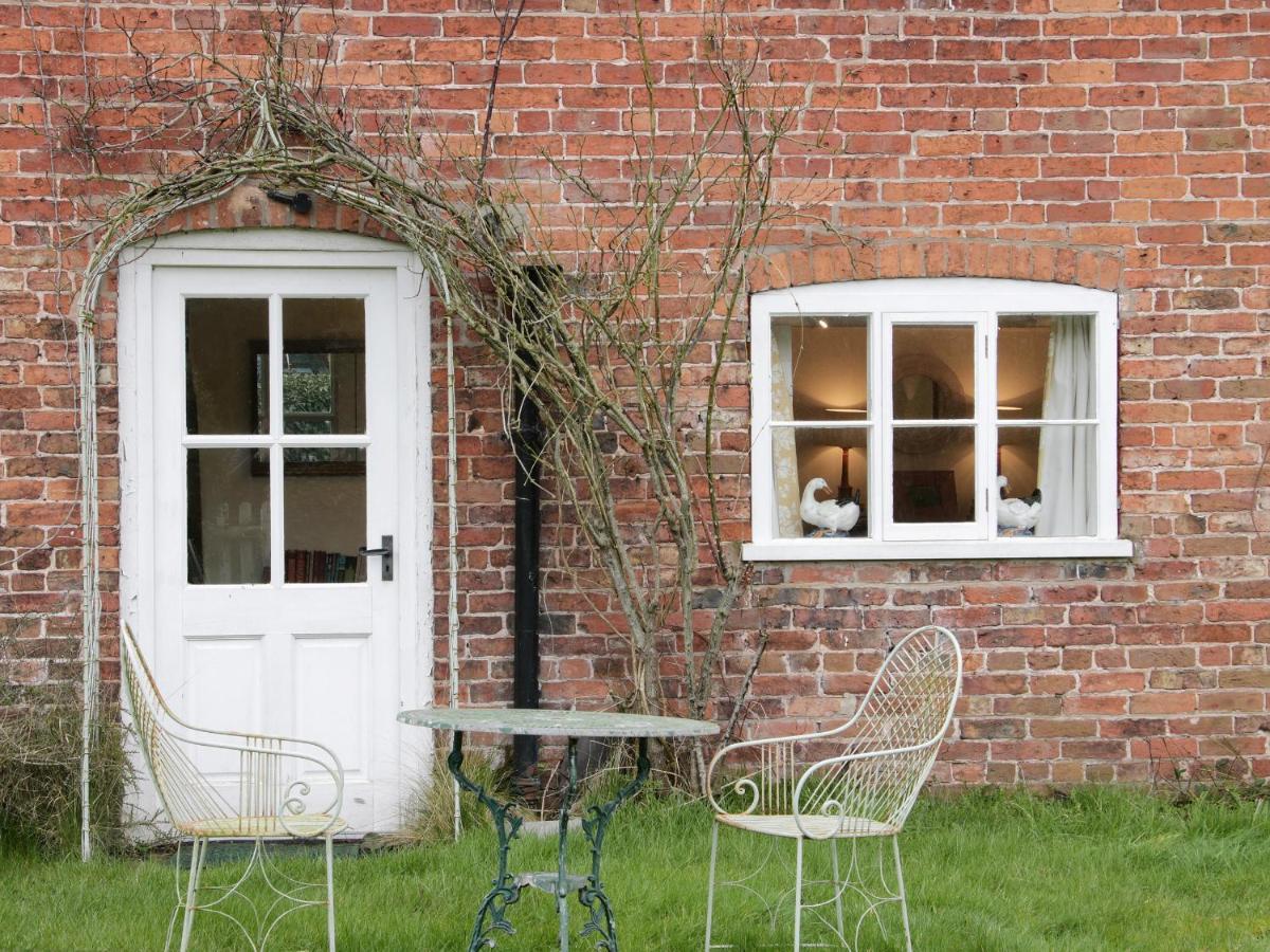 Wolvesacre Mill Cottage Whitchurch  Extérieur photo