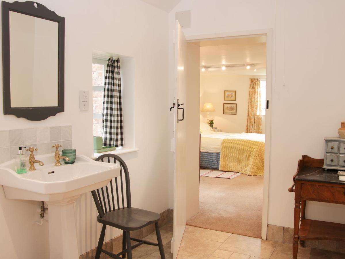 Wolvesacre Mill Cottage Whitchurch  Extérieur photo